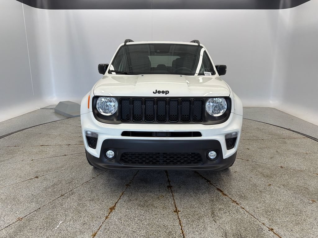 Certified 2022 Jeep Renegade Altitude w/ Convenience Group AWD/4WD image 2