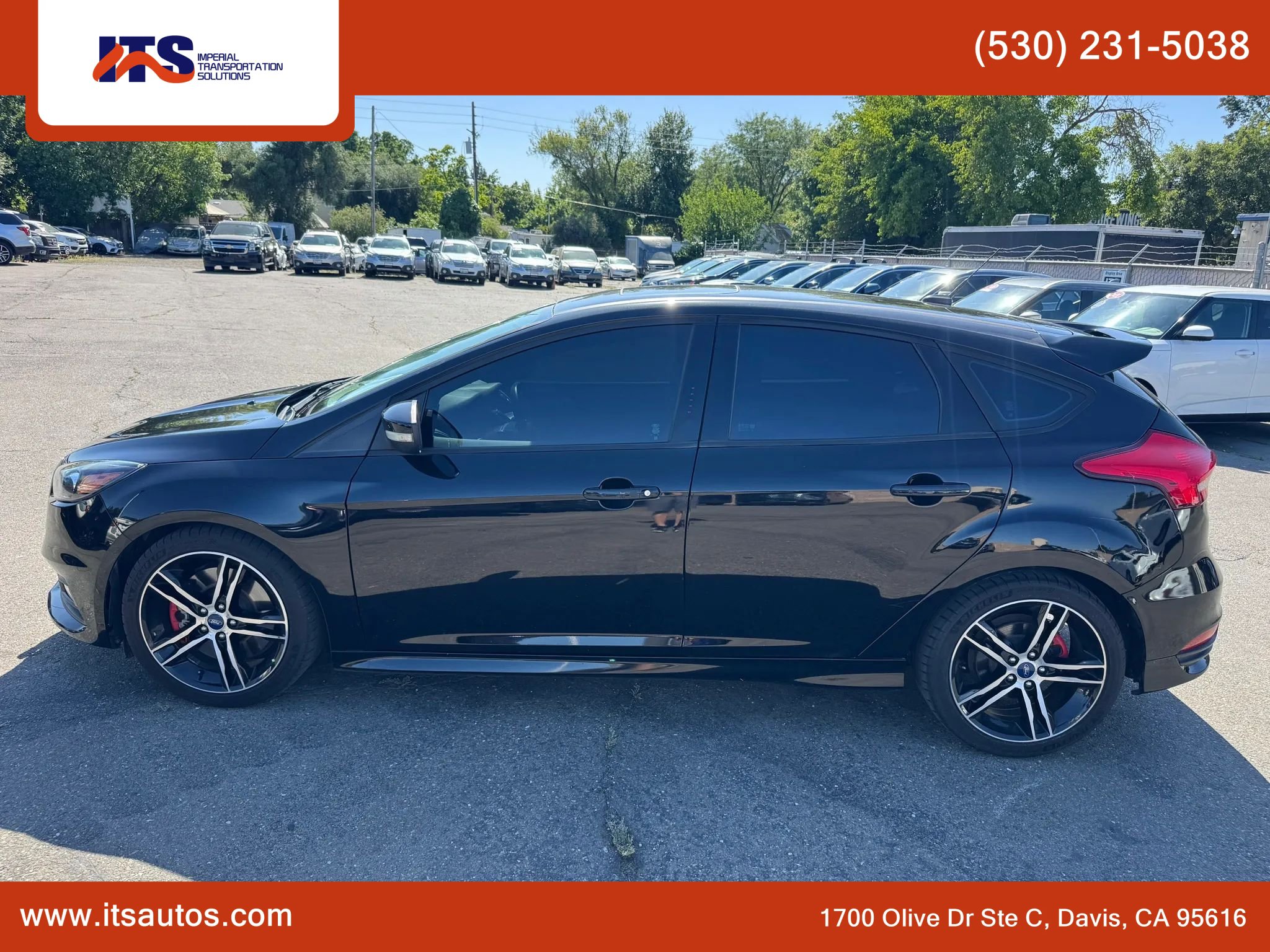 Used 2018 Ford Focus ST w/ Equipment Group 402A FWD image 2