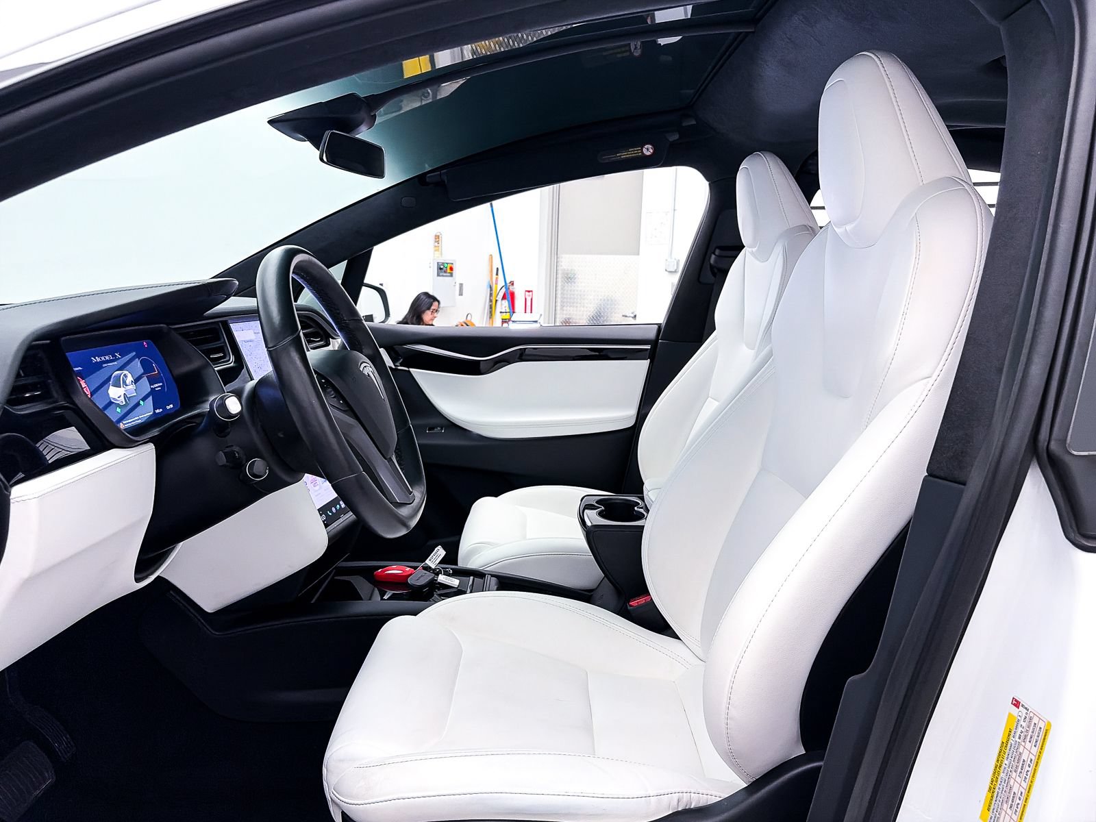 Used 2020 Tesla Model X Long Range AWD/4WD image 18