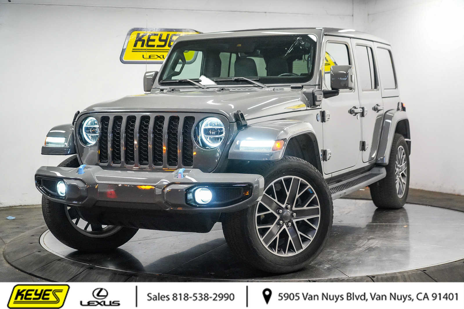 Used 2022 Jeep Wrangler Unlimited Sahara AWD/4WD image 1