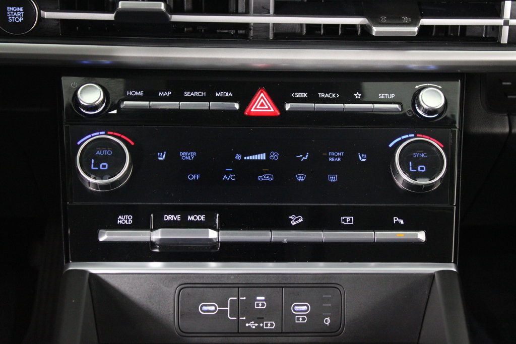 Used 2026 Hyundai Santa Fe SEL FWD image 23