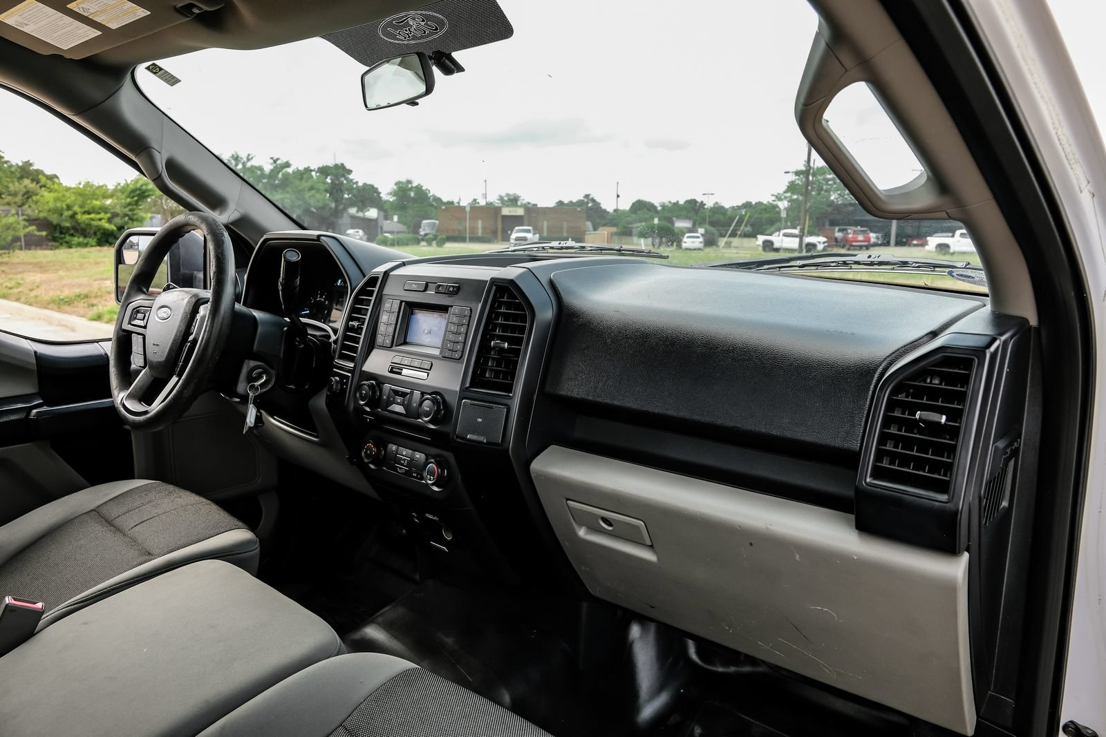 Used 2018 Ford F150 XL w/ Equipment Group 101A Mid RWD image 10