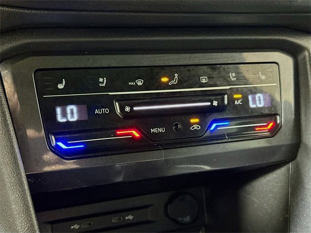 Used 2023 Volkswagen Tiguan SEL R-Line image 14