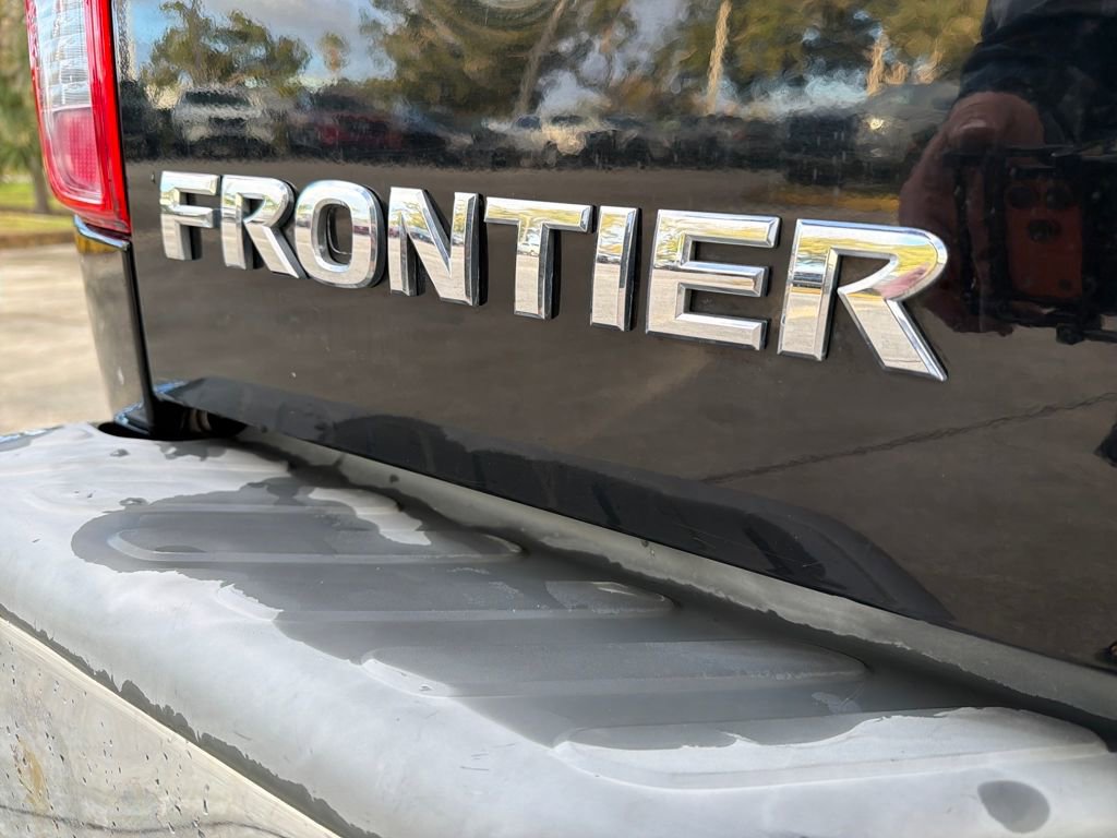 Used 2014 Nissan Frontier SV w/ SV Value Truck Package image 9