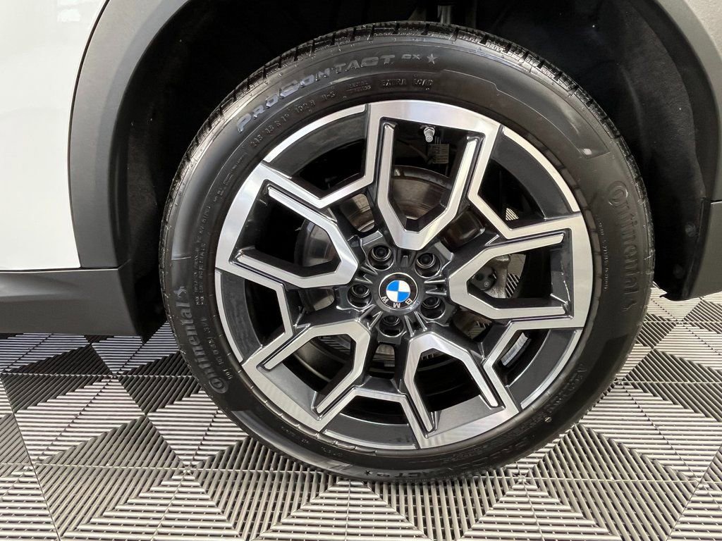 Used 2025 BMW X2 xDrive28i w/ Technology Package image 14