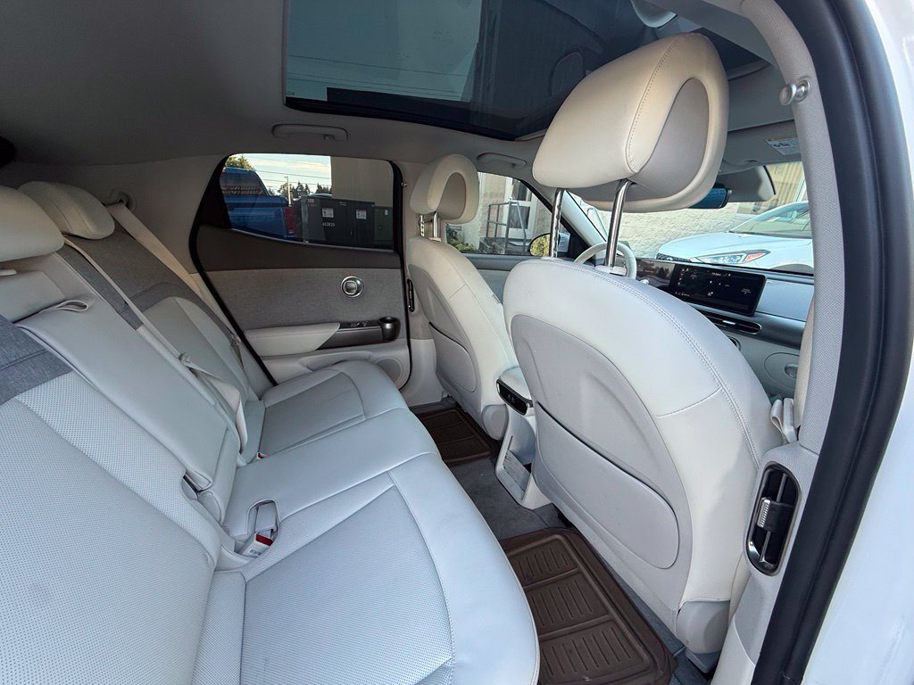 Used 2024 Genesis GV60 RWD w/ Cargo Package image 11