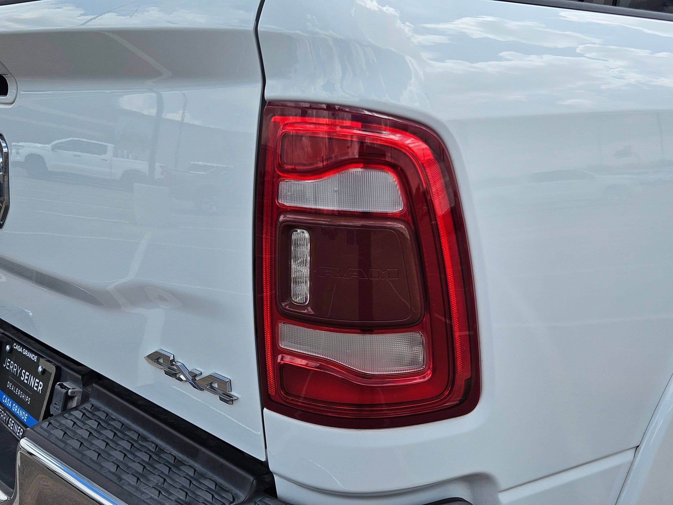 Used 2022 RAM 2500 Laramie AWD/4WD image 12