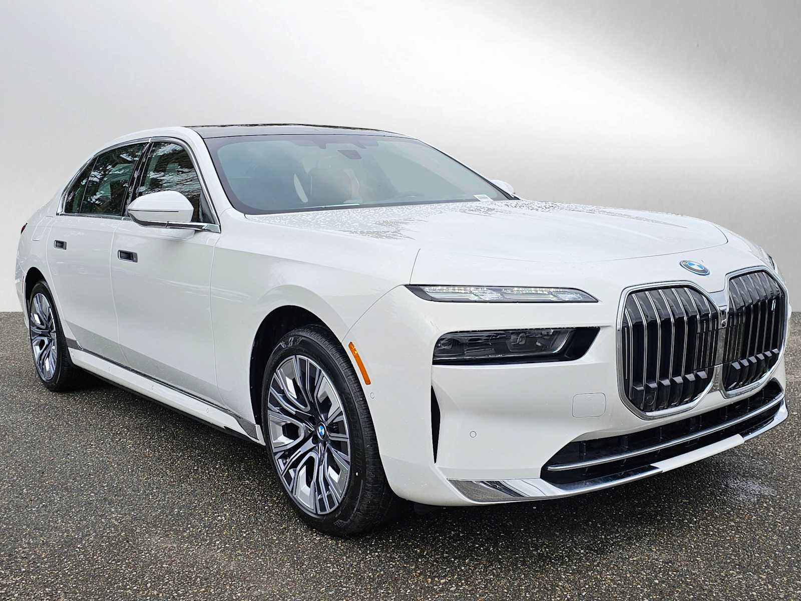New 2025 BMW i7 xDrive60 w/ Executive Package