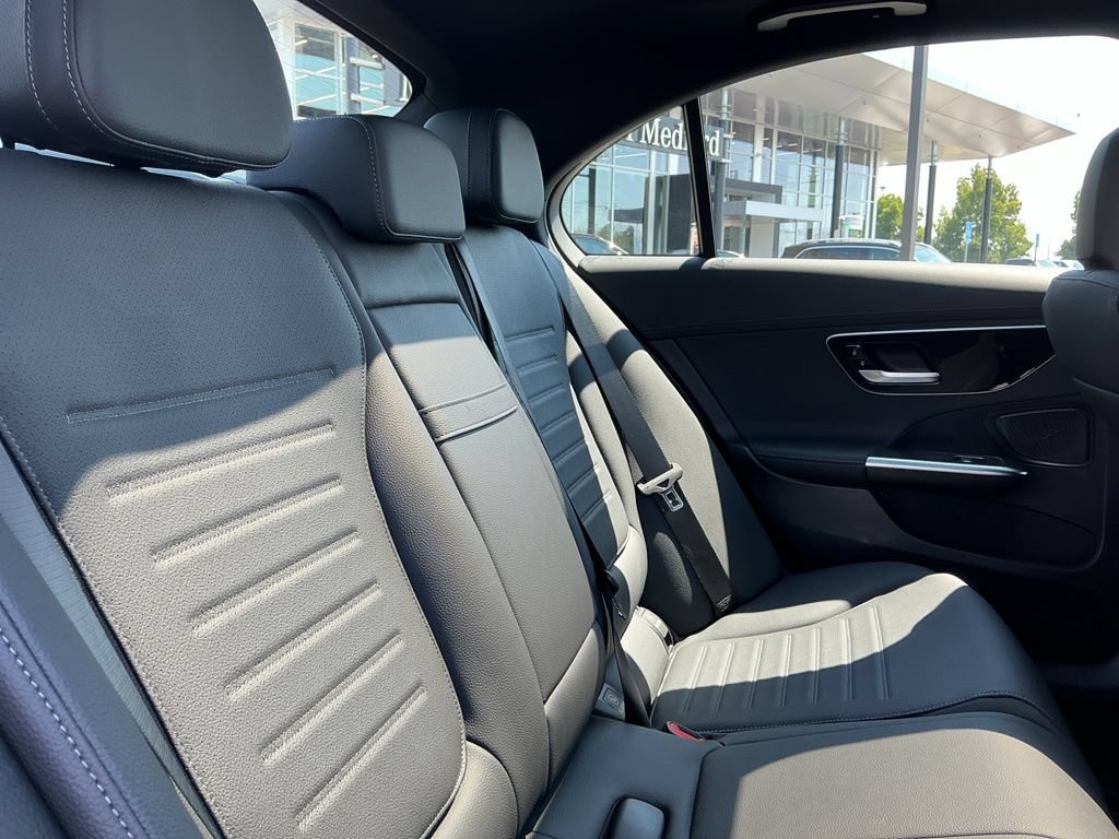 New 2026 Mercedes-Benz C 300 4MATIC Sedan image 19
