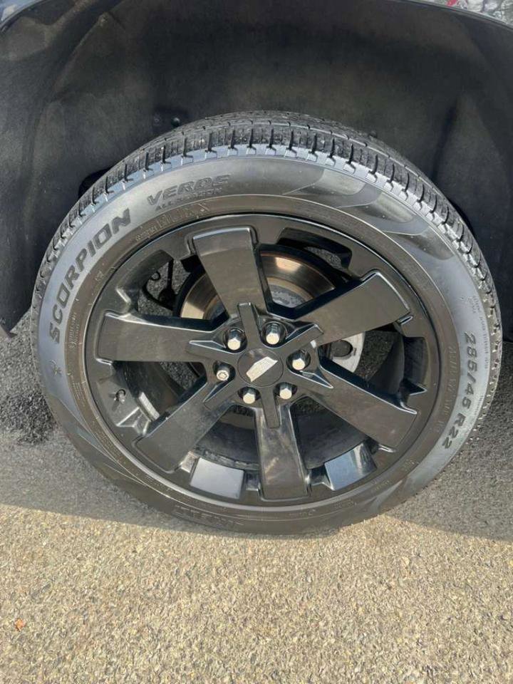 Used 2016 Cadillac Escalade ESV Luxury image 13