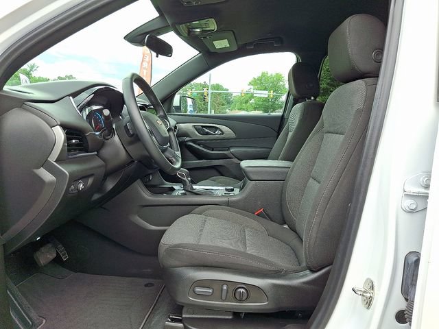 Used 2023 Chevrolet Traverse LT FWD image 14