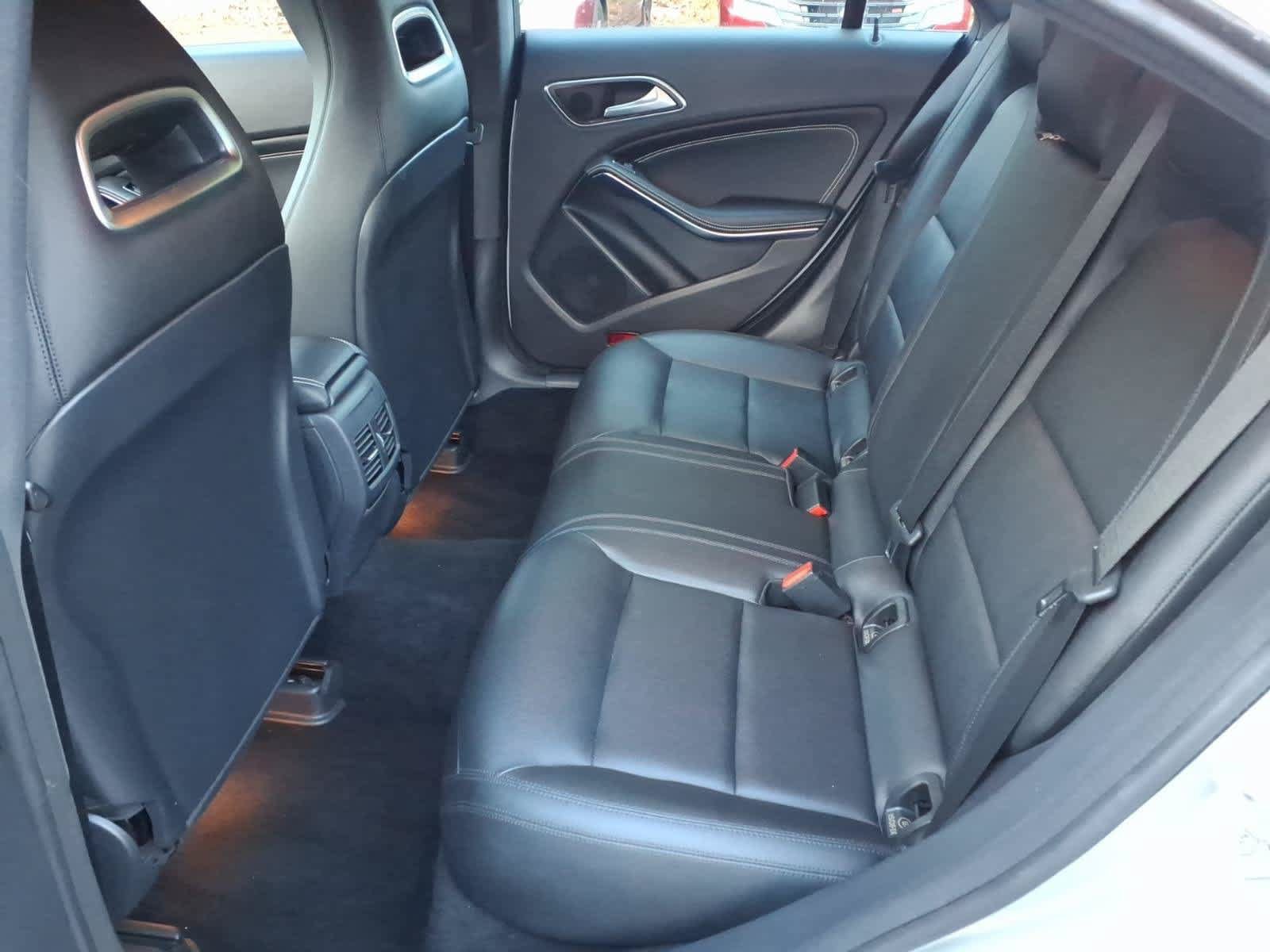 Used 2014 Mercedes-Benz CLA 250 image 9