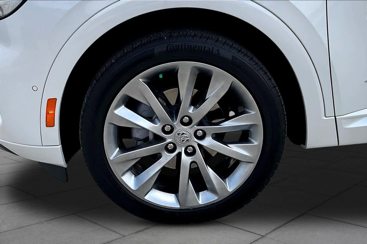 Used 2023 Buick Envision Avenir image 10