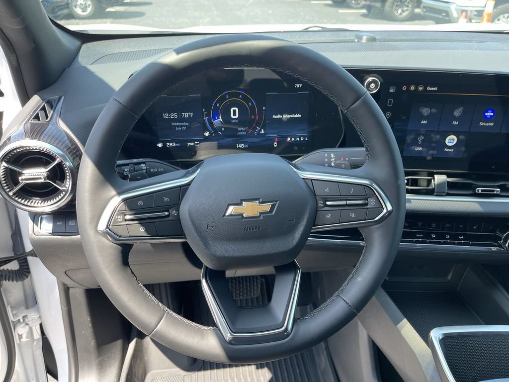 New 2026 Chevrolet Equinox LT w/ LPO, Floor Liner Package AWD/4WD image 14