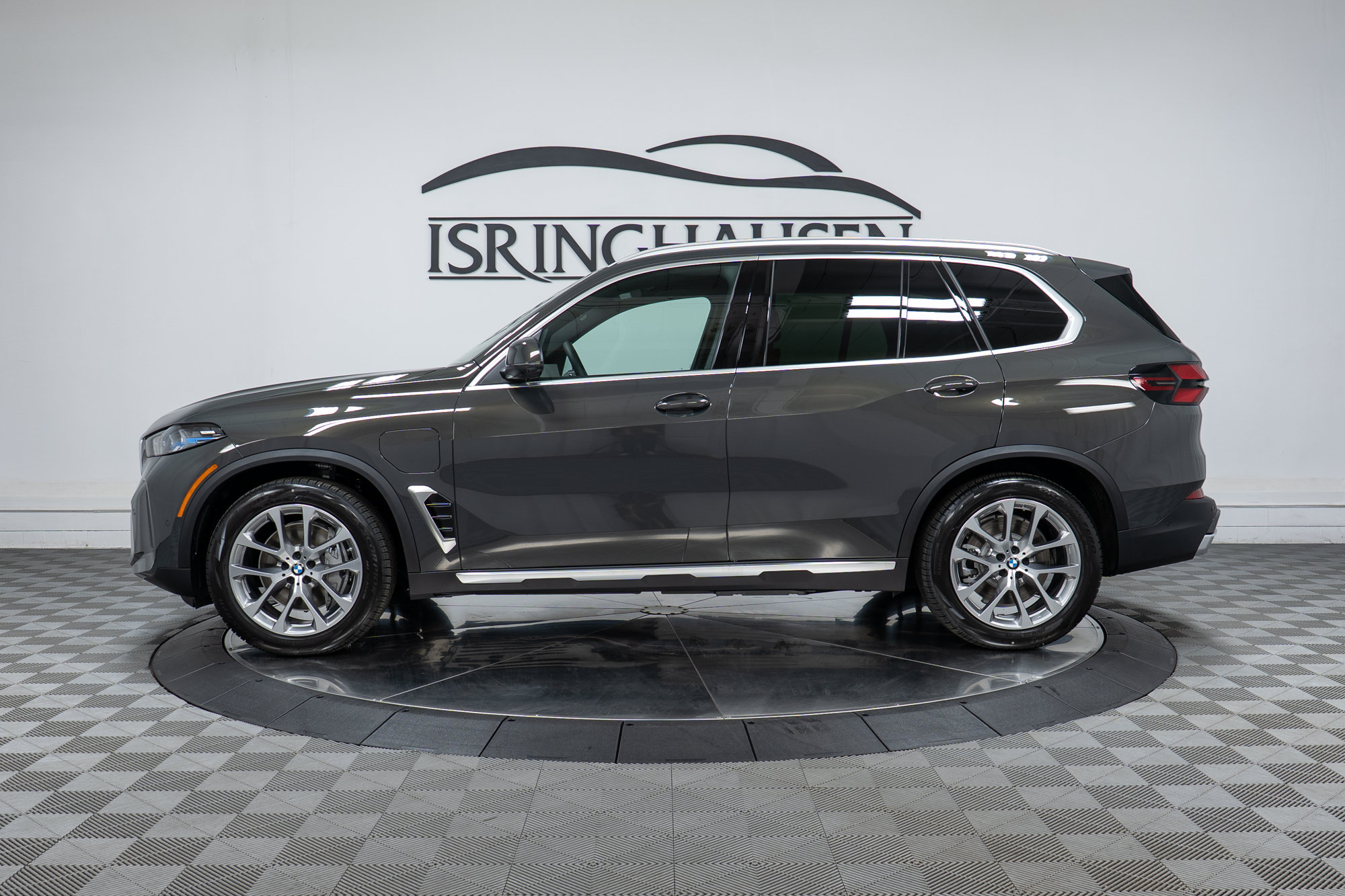 Used 2026 BMW X5 xDrive50e AWD/4WD image 8