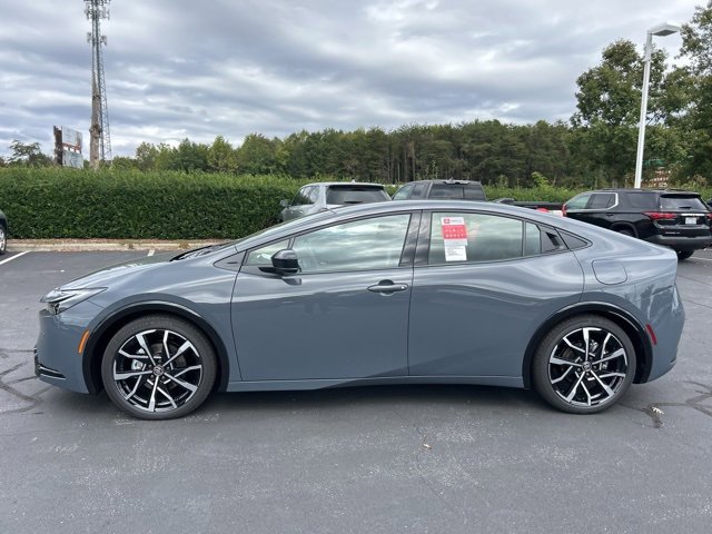 New 2026 Toyota Prius Plug-In Hybrid image 8