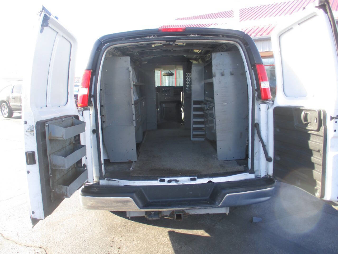 Used 2020 GMC Savana 3500 w/ Driver Convenience Package image 14