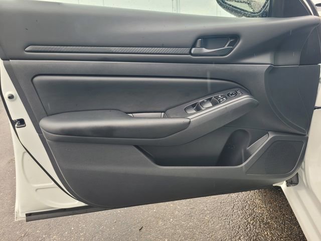 Certified 2025 Nissan Altima 2.5 S FWD image 18