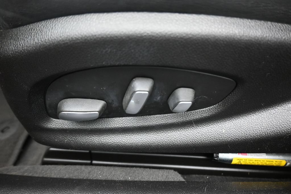 Used 2013 Cadillac XTS Platinum FWD image 14