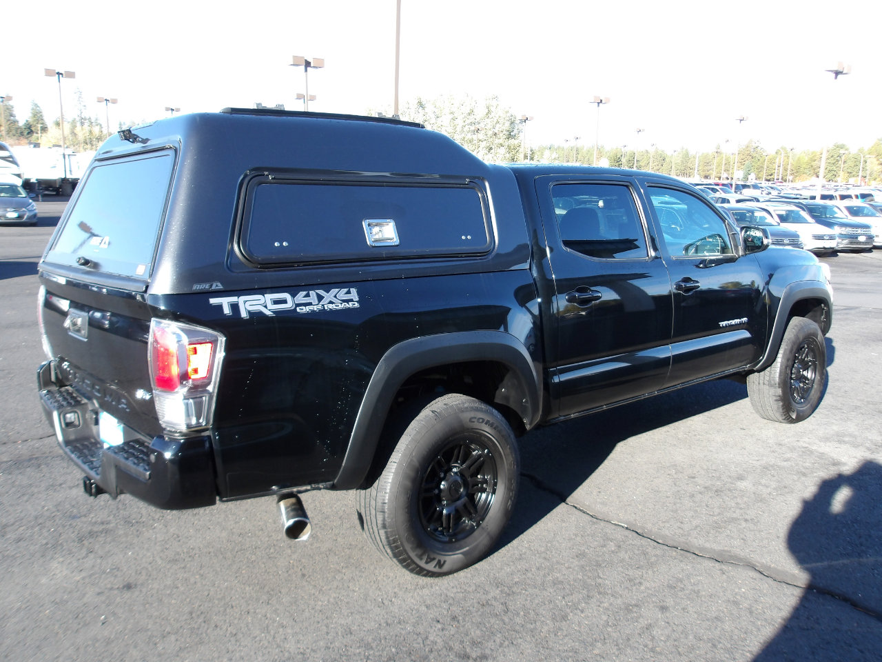 Used 2021 Toyota Tacoma TRD Off-Road w/ Technology Package image 5