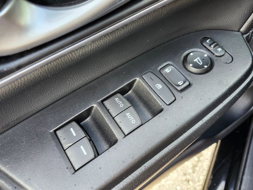 Certified 2021 Honda CR-V EX-L image 30
