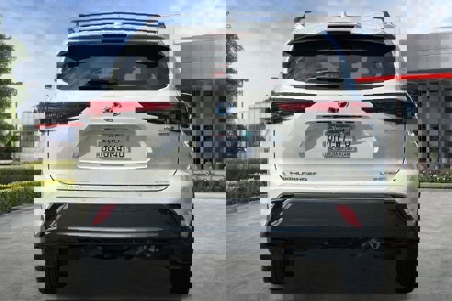 Used 2021 Toyota Highlander Limited image 5
