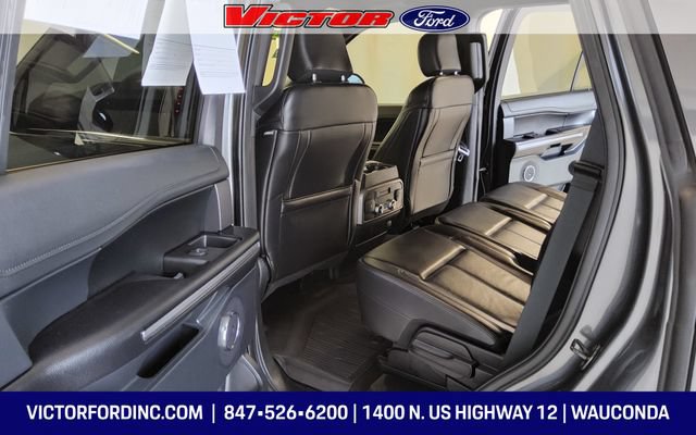 Used 2020 Ford Expedition XLT w/ Equipment Group 202A AWD/4WD image 14