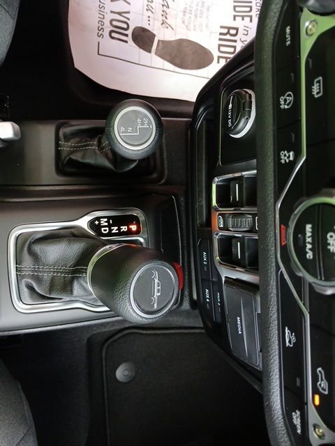 New 2025 Jeep Gladiator Sport image 43