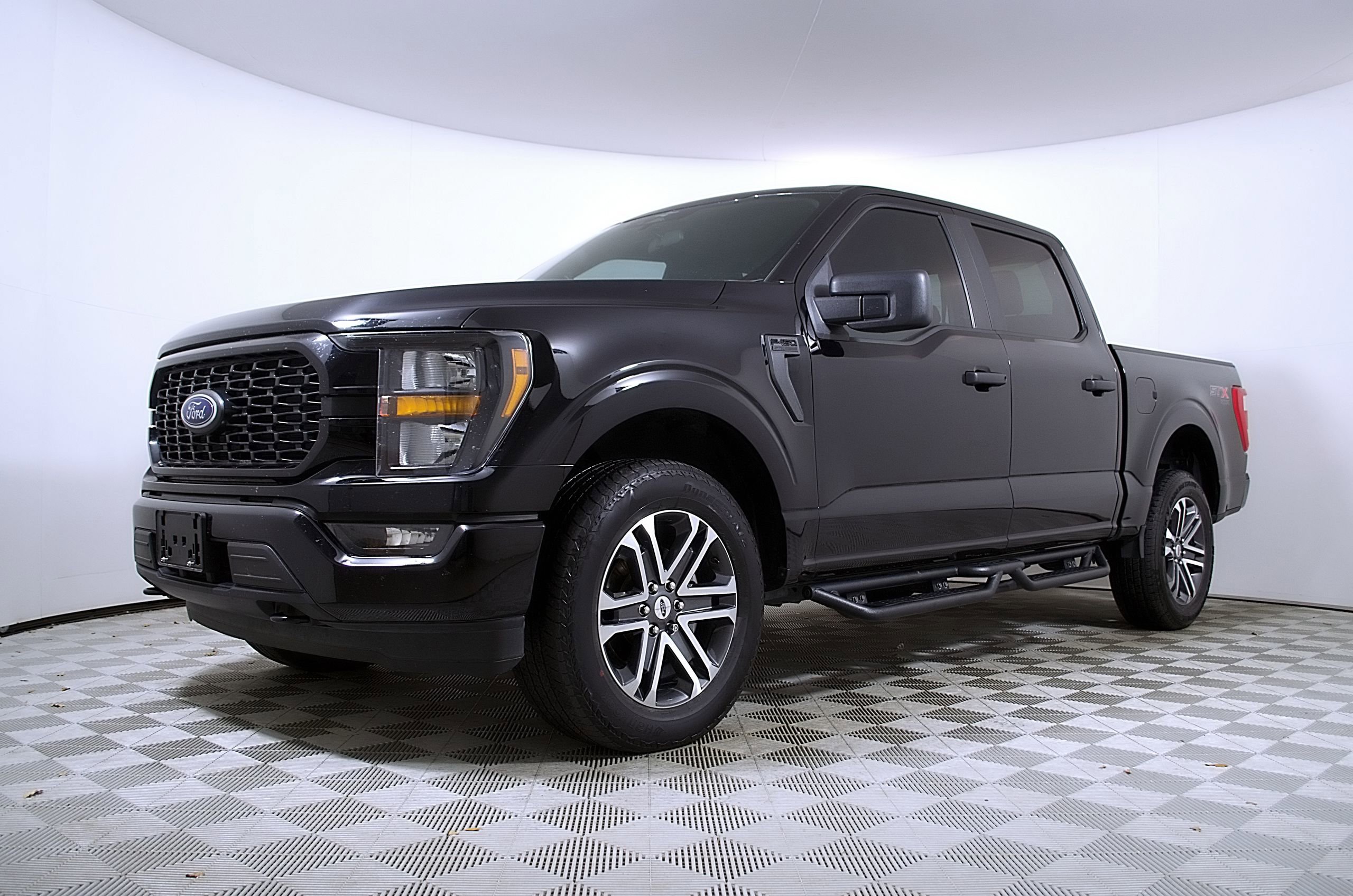 Used 2023 Ford F150 XL w/ STX Appearance Package AWD/4WD image 2