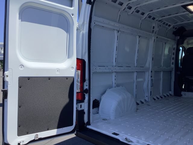 Used 2026 RAM ProMaster 2500 w/ Convenience Group FWD image 23