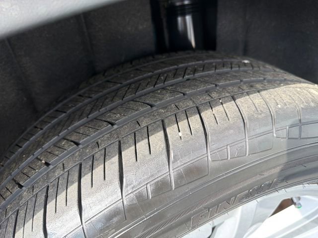 Used 2022 Volkswagen Atlas Cross Sport SE image 27