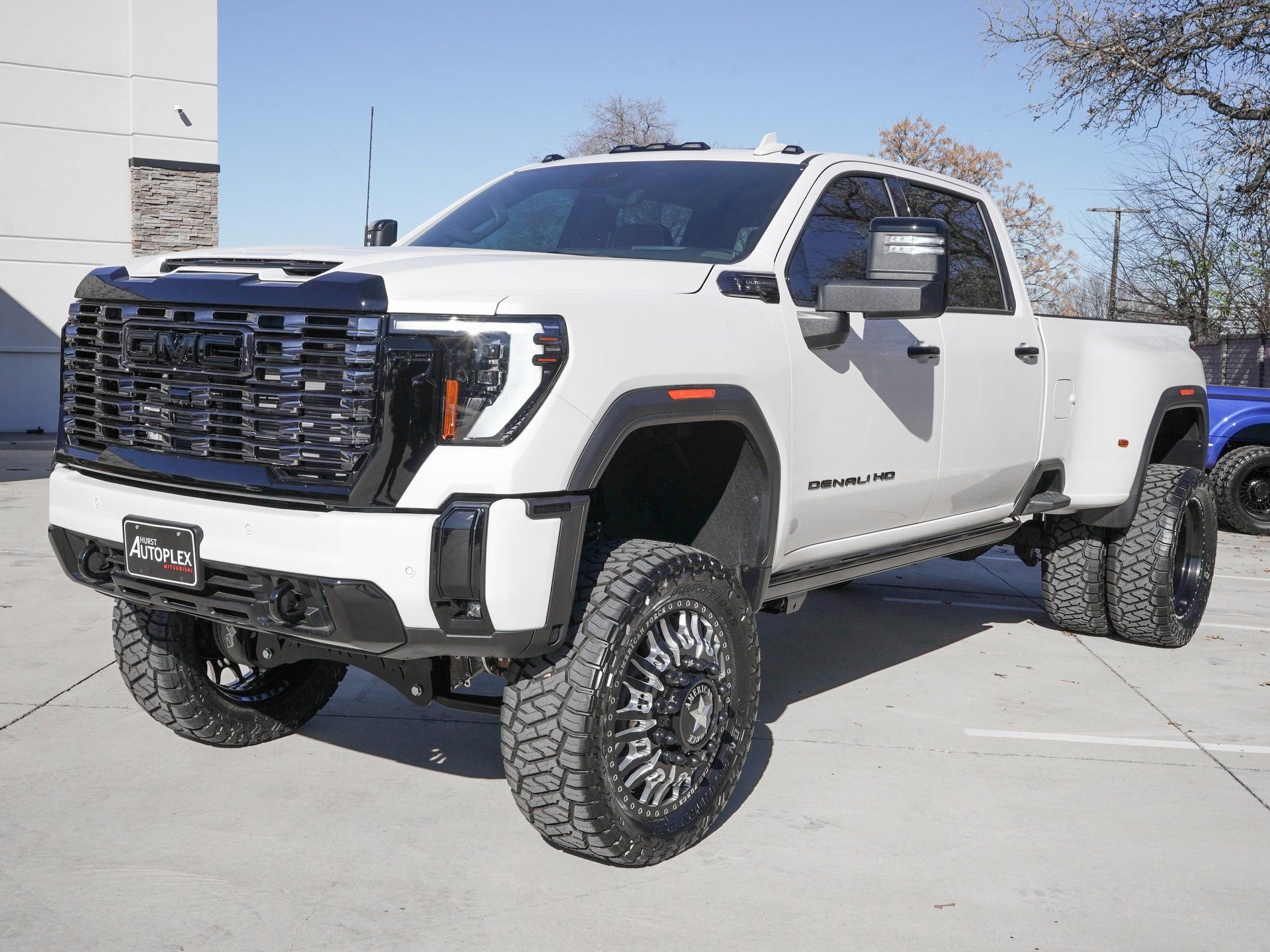 Used 2025 GMC Sierra 3500 Denali Ultimate AWD/4WD image 8