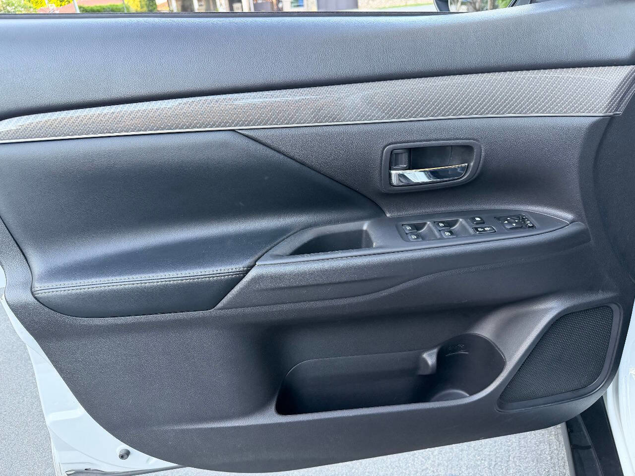 Used 2020 Mitsubishi Outlander SEL image 14