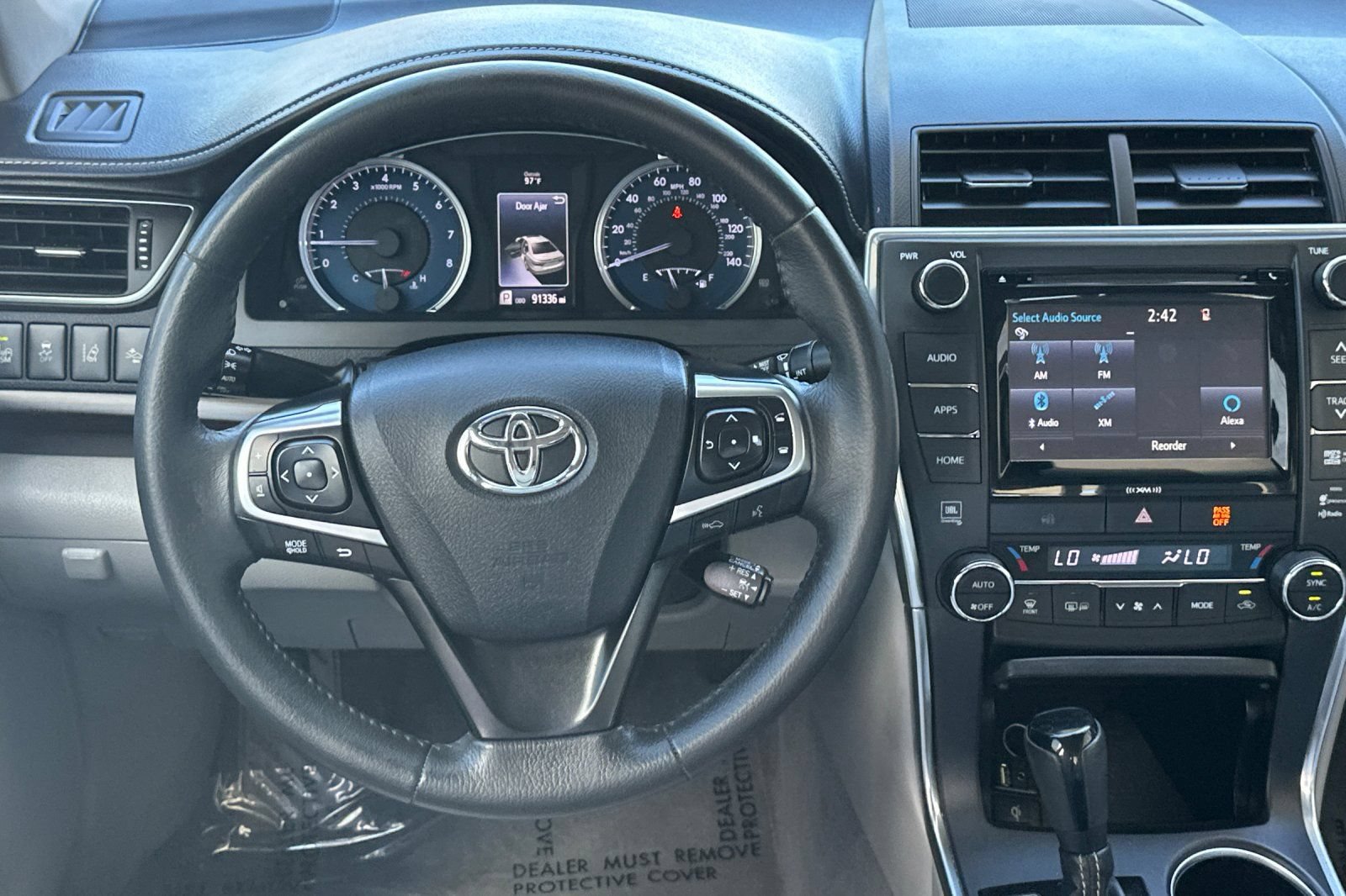 Used 2017 Toyota Camry XLE w/ Moonroof Package FWD image 15