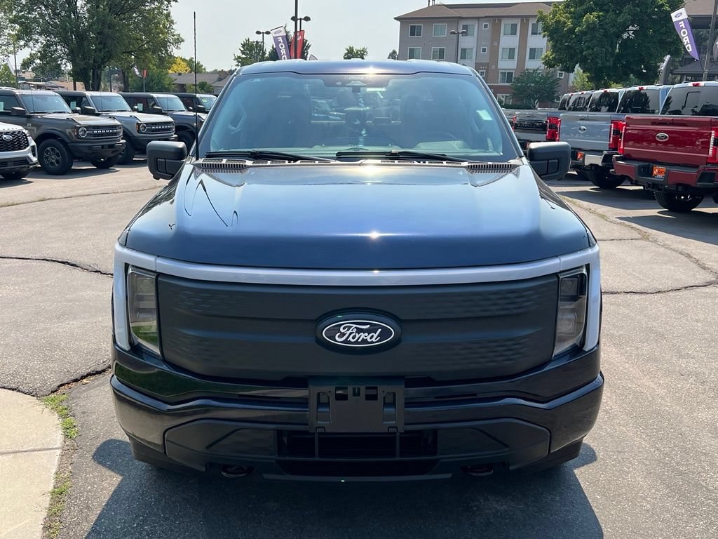 Used 2025 Ford F150 Lightning XLT AWD/4WD image 4