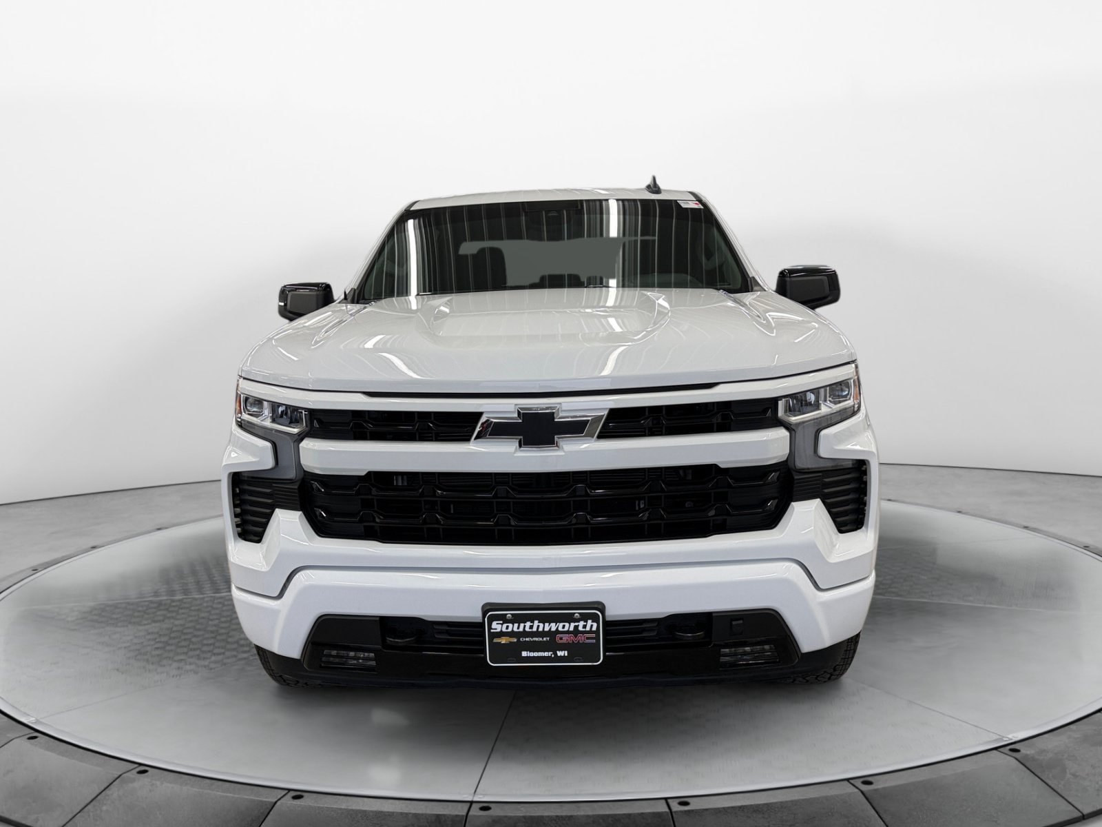 Used 2024 Chevrolet Silverado 1500 RST AWD/4WD image 7