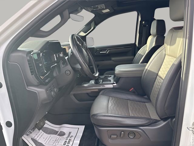 Used 2023 Chevrolet Silverado 1500 ZR2 w/ Technology Package image 6