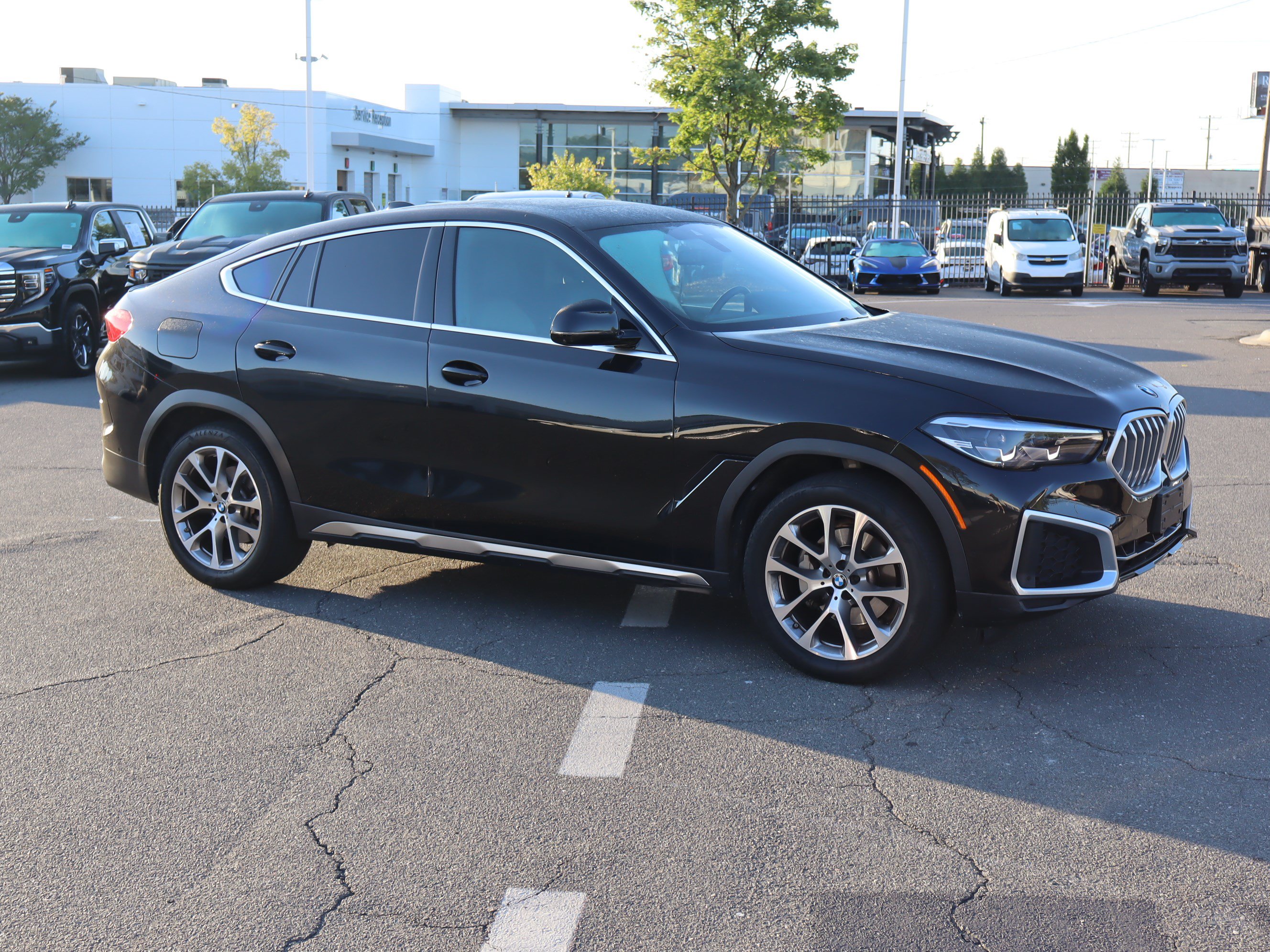 Used 2022 BMW X6 xDrive40i w/ Premium Package AWD/4WD image 14