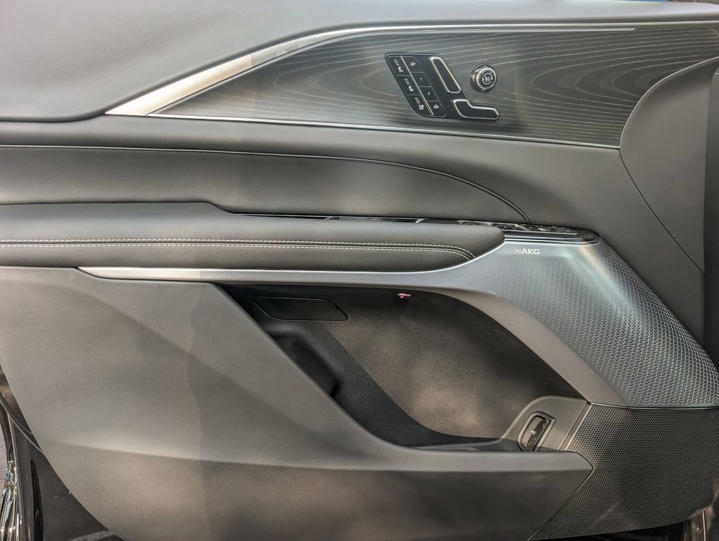 New 2026 Cadillac Lyriq Premium Sport AWD/4WD image 9