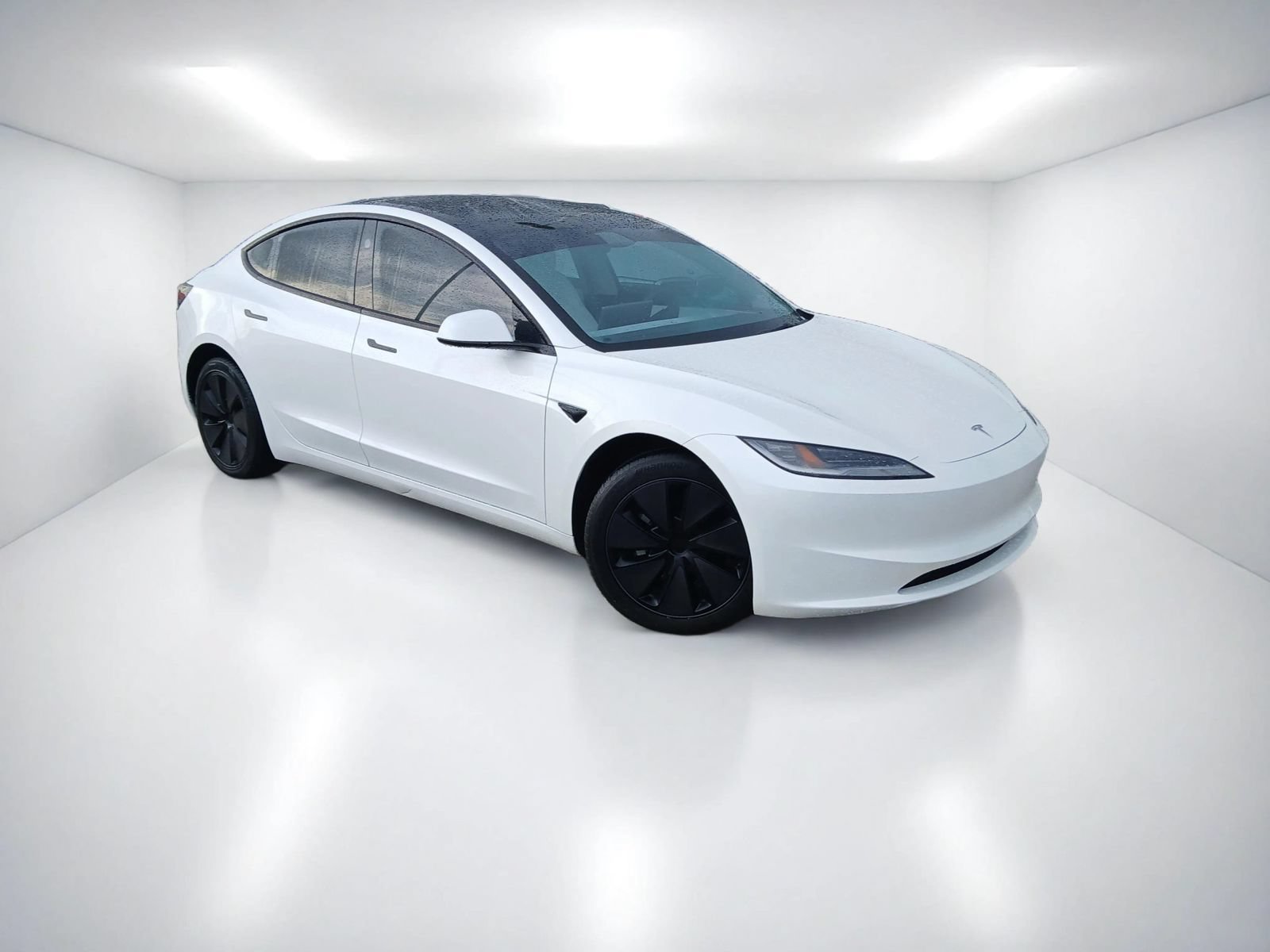 Used 2025 Tesla Model 3 Long Range RWD image 2