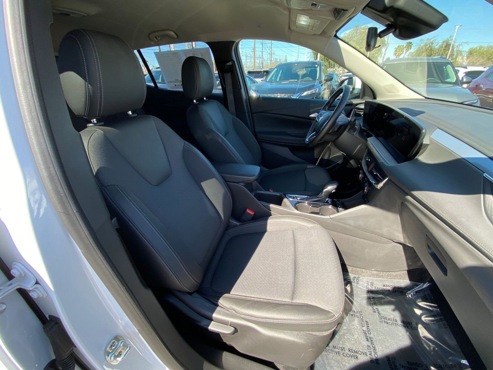 Used 2025 Buick Encore GX Preferred FWD image 25