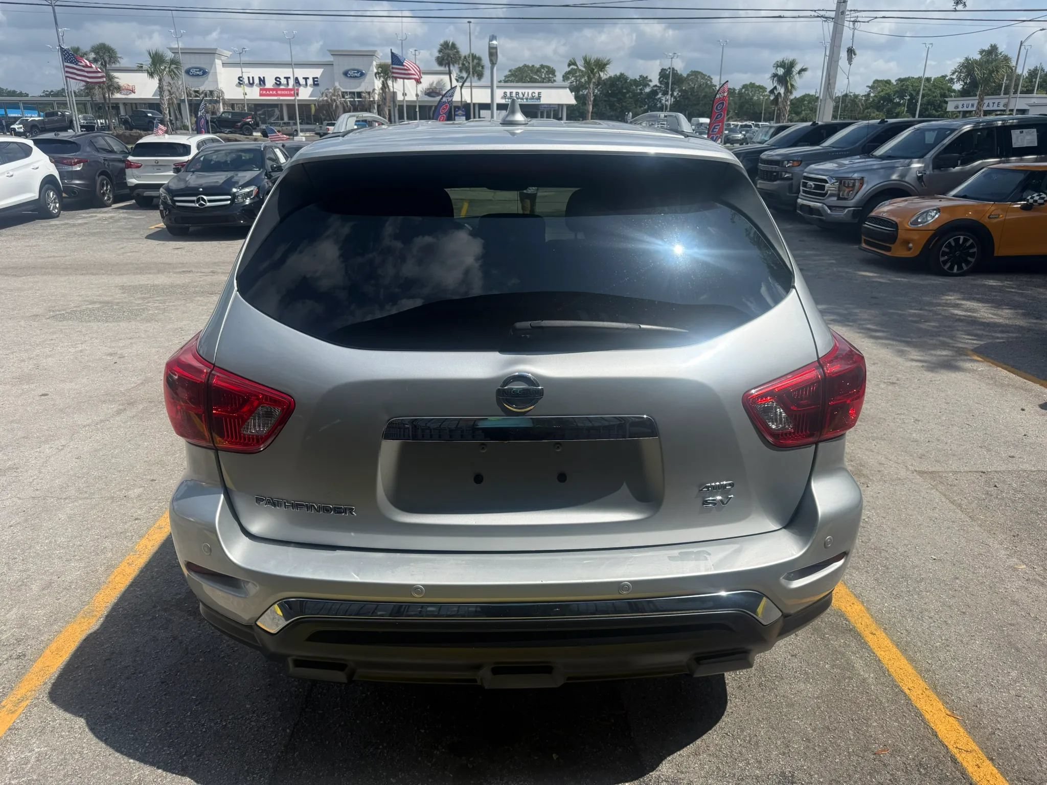 Used 2019 Nissan Pathfinder SV AWD/4WD image 5