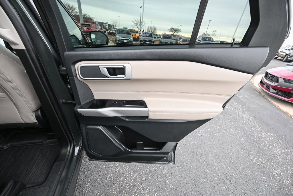 Certified 2023 Ford Explorer XLT w/ Equipment Group 202A image 30