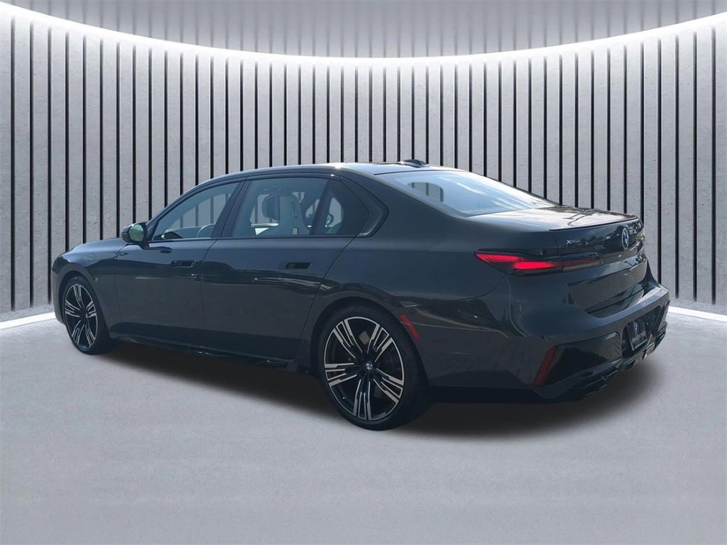 Certified 2023 BMW 760i xDrive w/ Executive Package image 7