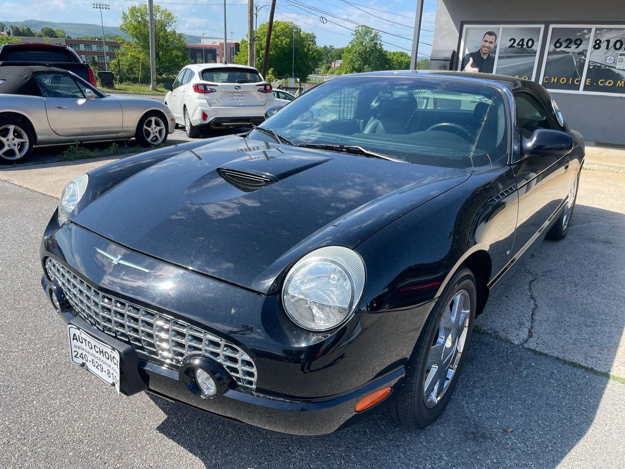 Used 2003 Ford Thunderbird RWD image 4