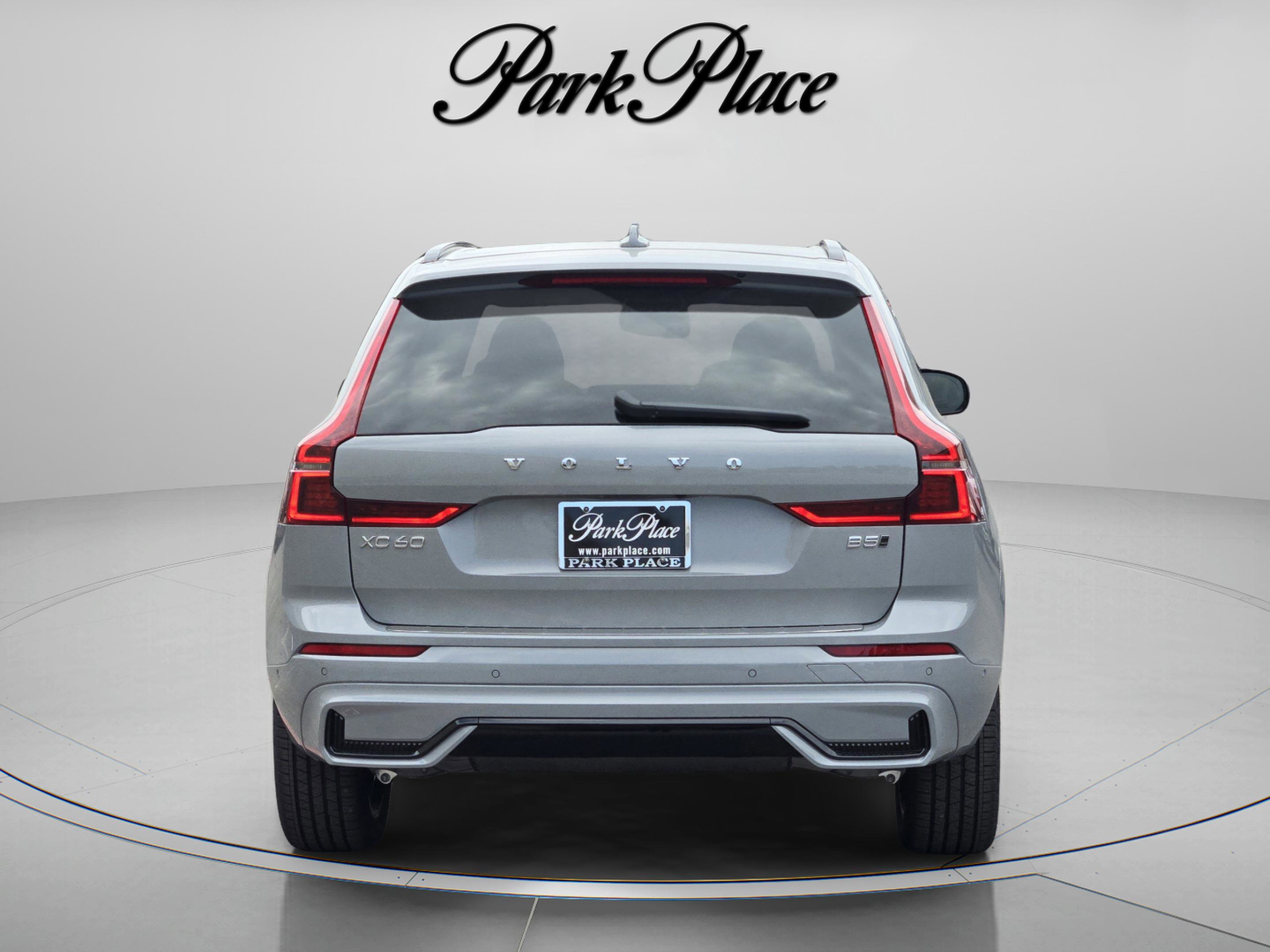 New 2026 Volvo XC60 B5 Plus w/ Protection Package Premier image 4