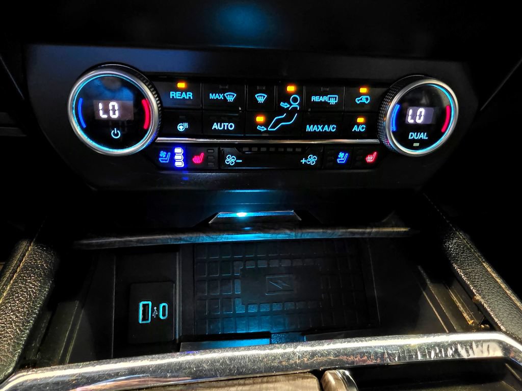Used 2021 Ford Expedition Limited AWD/4WD image 46