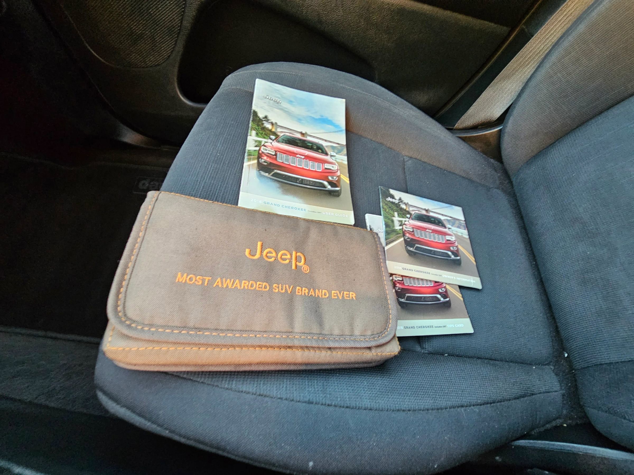 Used 2016 Jeep Grand Cherokee Laredo w/ Quick Order Package 23E image 33