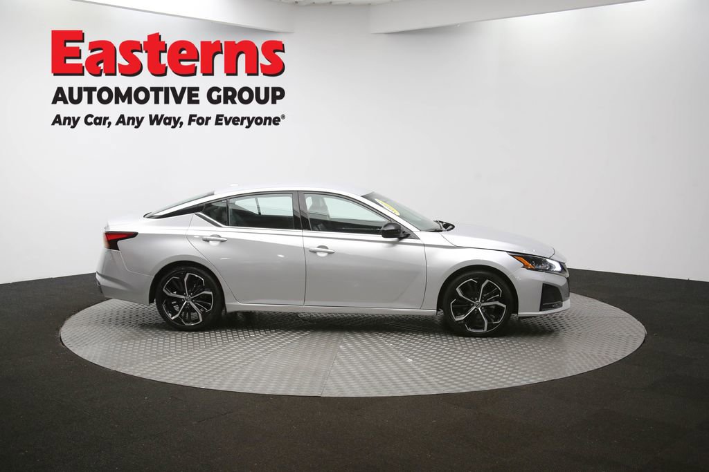 Used 2024 Nissan Altima 2.5 SR image 44