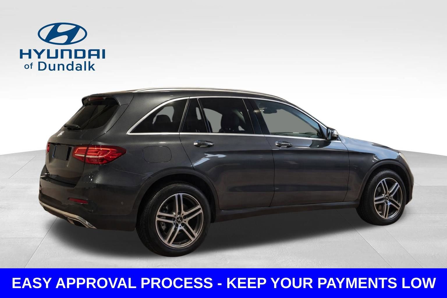 Used 2021 Mercedes-Benz GLC 300 w/ Premium Package image 2
